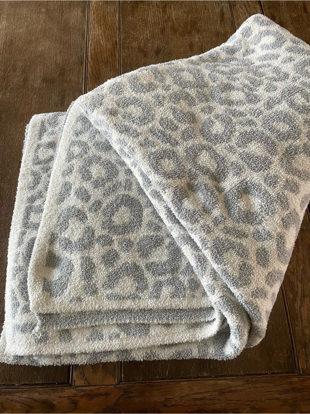 Plush Gray Leopard Print Throw/Blanket - Member’s Mark